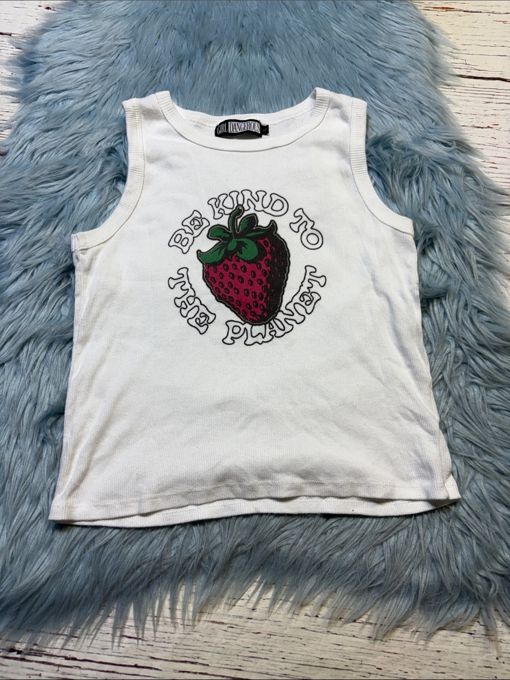 Girl Dangerous White 'Be Kind to the Planet' Strawberry Tank Top sz L